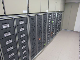 Gofer - arhivske omare s predali
